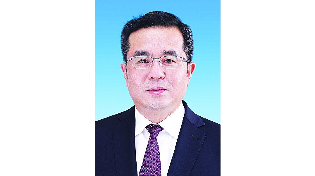 张孝成同志简历