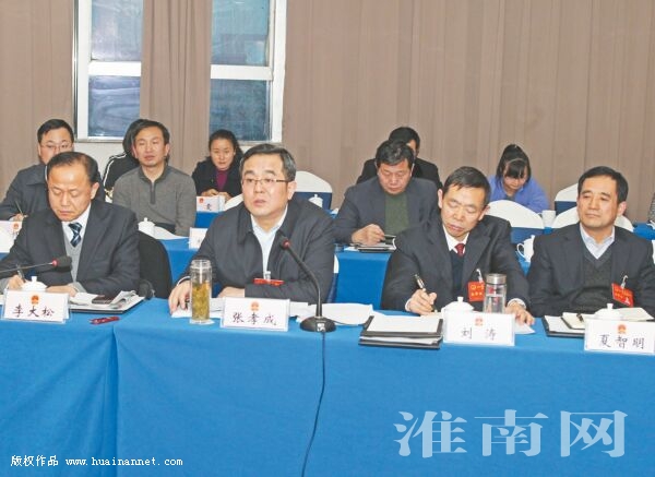 抢抓重要战略机遇期 加快县区经济振兴