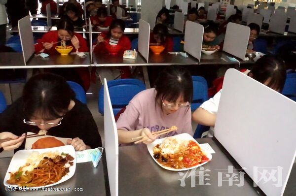爸妈请放心我在学校很好淮南二中高三闭环学习生活剪影